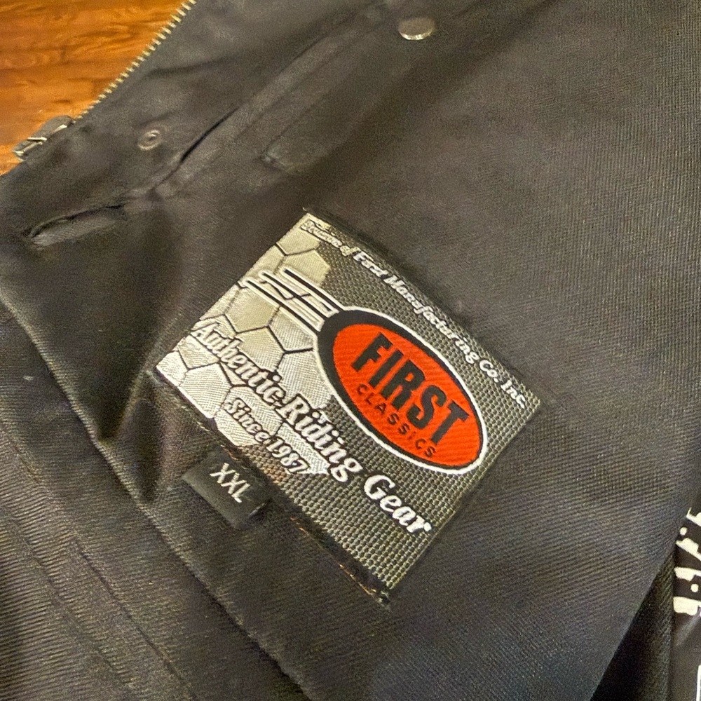 First Mfg Co Vest - Picture 4 of 4